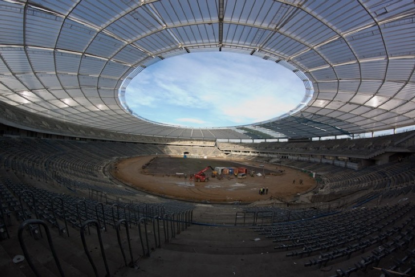 Na Stadionie Śląskim zakończył się montaż dachu [ZDJĘCIA]