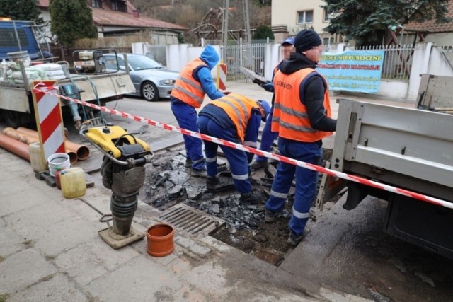 Znamy przyczynę zapadnięcia