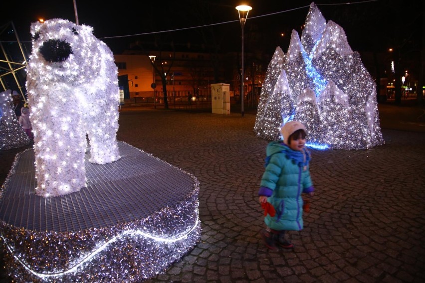 Do kiedy iluminacja świąteczna w Warszawie? To ostatnia...