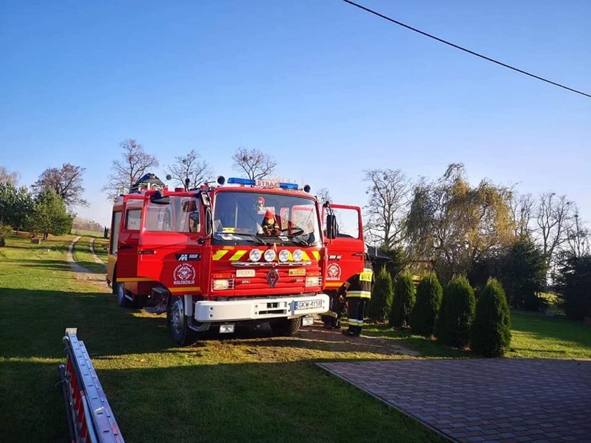 29 października 2021 r. strażacy gasili pożar sadzy w...