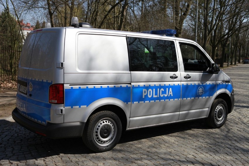 Gostyń. Furgon patrolowy trafił do gostyńskiej policji. To nowoczesny radiowóz. Zobaczcie, jak się prezentuje [ZDJĘCIA]