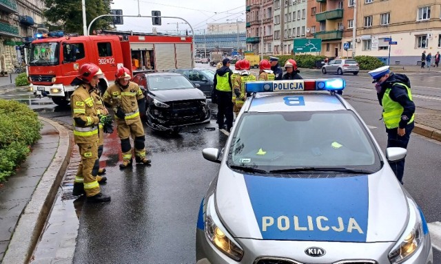 Utrudnienia w ruchu w okolicach ronda Reagana we Wrocławiu