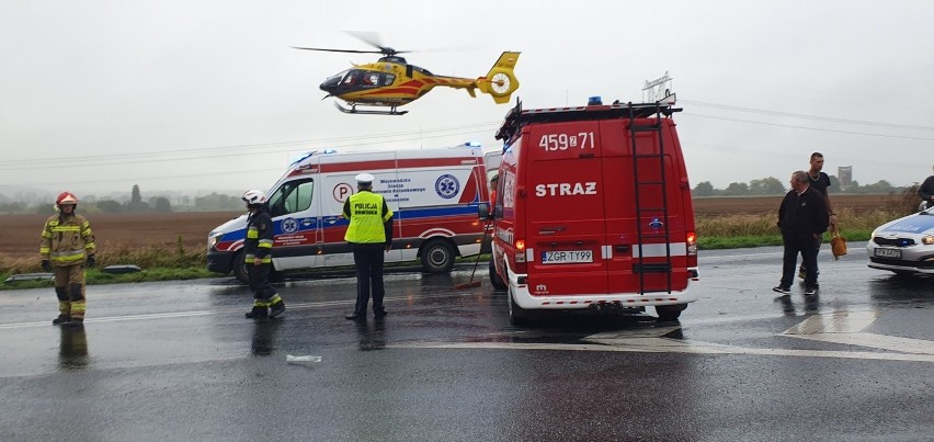 Poważny wypadek w okolicy Pyrzyc. Sprawca uciekł. Cztery osoby poszkodowane 