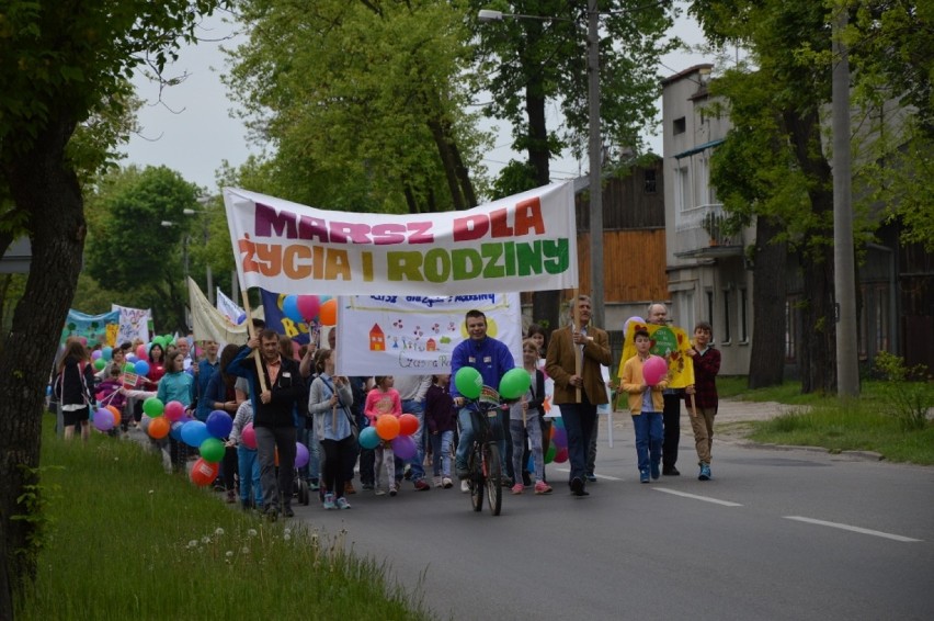 Marsz dla życia i rodziny w Tomaszowie Maz. i festyn w kościele NSJ przy ul. Spalskiej [FOTO+FILM]