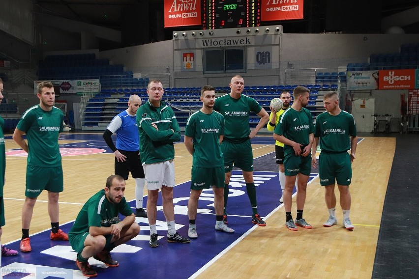 Tak było na pierwszym meczu Włocławskiej Ligi Futsalu 2021/22 Salamander - DGS [zdjęcia, pierwszy gol w sezonie, wynik 1. kolejki]