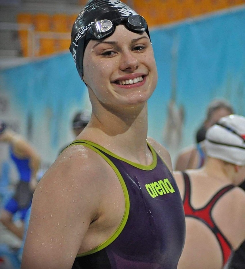 Julia Maik z medalem mistrzostw Polski seniorów w pływaniu