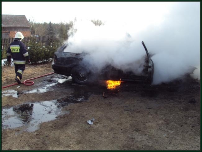 Spłonął samochód w Chojnie Młyn
