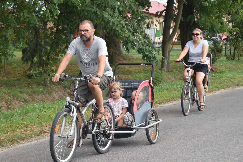 Rodzinny rajd rowerowy stanowił finał „Akcji lato”. W...