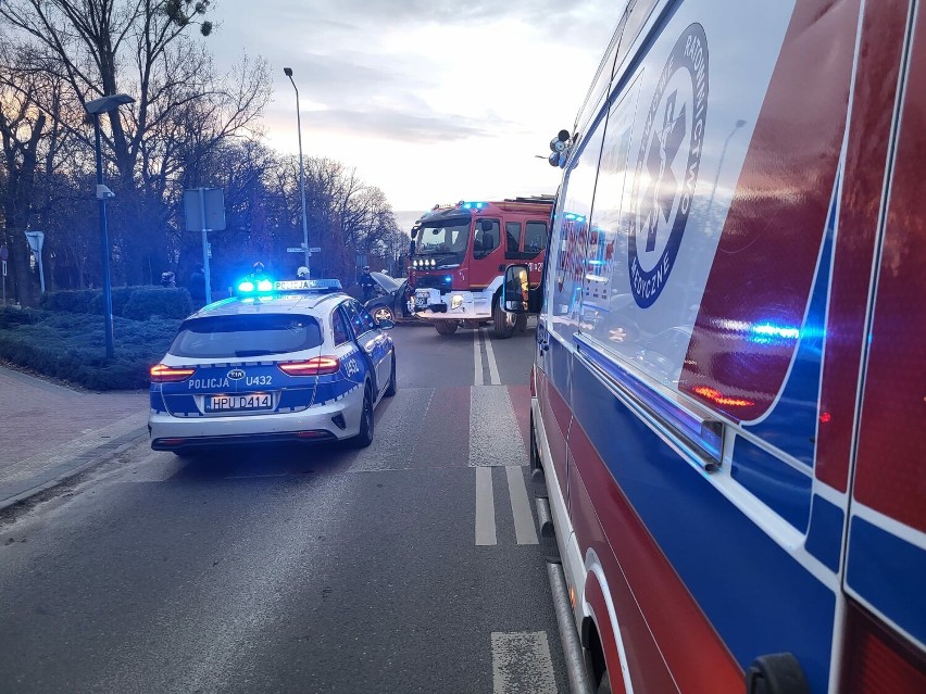 Zderzenie dwóch pojazdów na ulicy Drzymały w Grodzisku Wielkopolskim