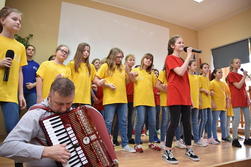 Koncert na finał warsztatów wokalnych w gminie. Teraz czas na płytę (ZDJĘCIA)