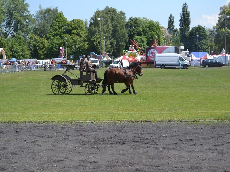 Dni Pruszcza. 18 Pułk Ułanów Pomorskich. Pokaz musztry