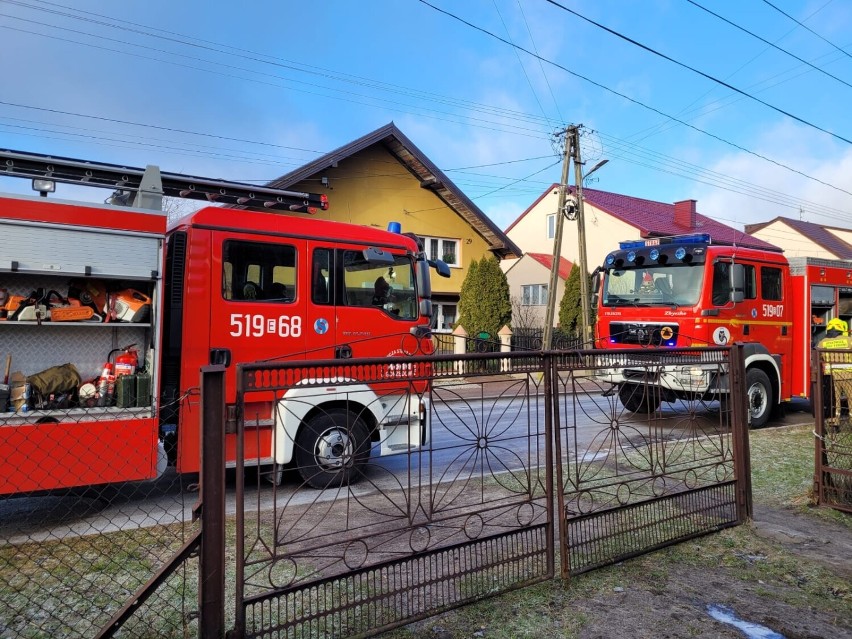 Strażacy z Radomska i Kamieńska gasili kolejne pożary sadzy w kominach