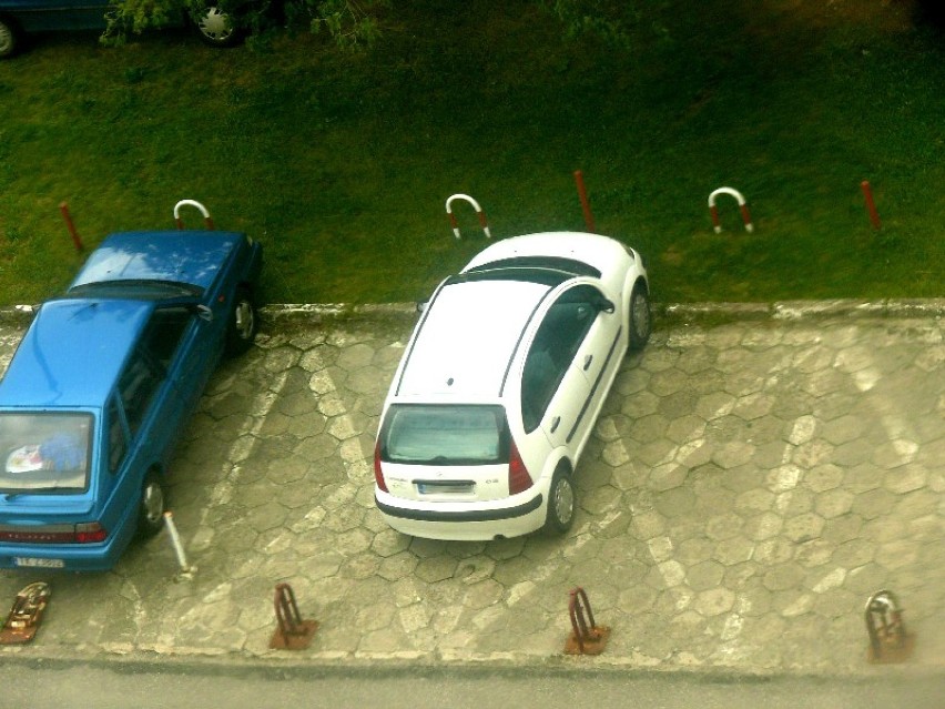 Nawet jesli mamy wykupione zamykane miejsce na parkingu, to...