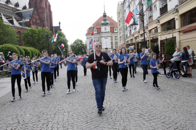 Paradę orkiestr z placu Meisslera poprowadzi Dziecięco - Młodzieżowa Legnicka Orkiestra Dęta.