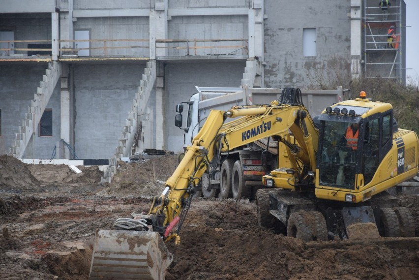 Co się dzieje na budowie nowego stadionu dla Radomiaka przy ulicy Struga 63 (ZOBACZ NAJŚWIEŻSZE ZDJĘCIA)