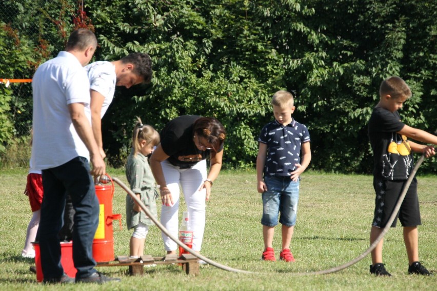 Dożynki wiejskie w Jasnym Polu [ZDJĘCIA]                       