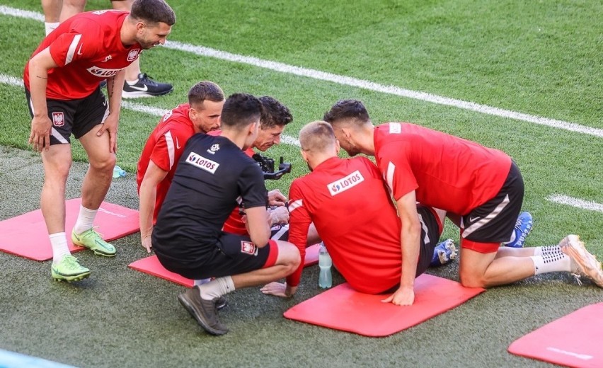 Reprezentacja Polski przygotowuje się do Euro 2020 trenując...