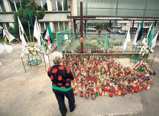 Po wypadku pod kopalnią pojawiły się znicze