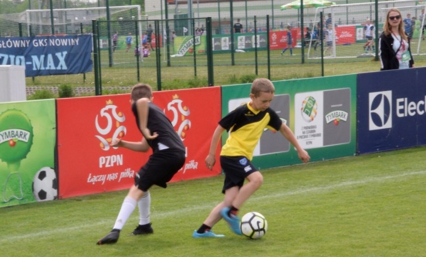 Z Podwórka na Stadion Turniej o Puchar Tymbarku. Odbyły się finały chłopców i dziewcząt do lat 8 i 10. Były emocje (WIDEO, ZDJĘCIA)