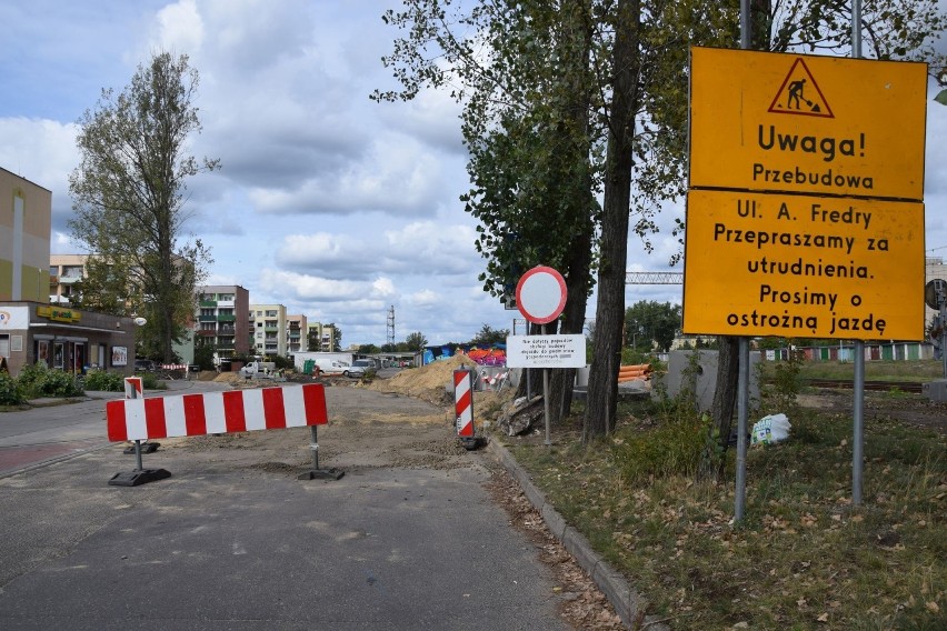 W Nowej Soli nieprzejezdny jest też fragment ul. Fredry