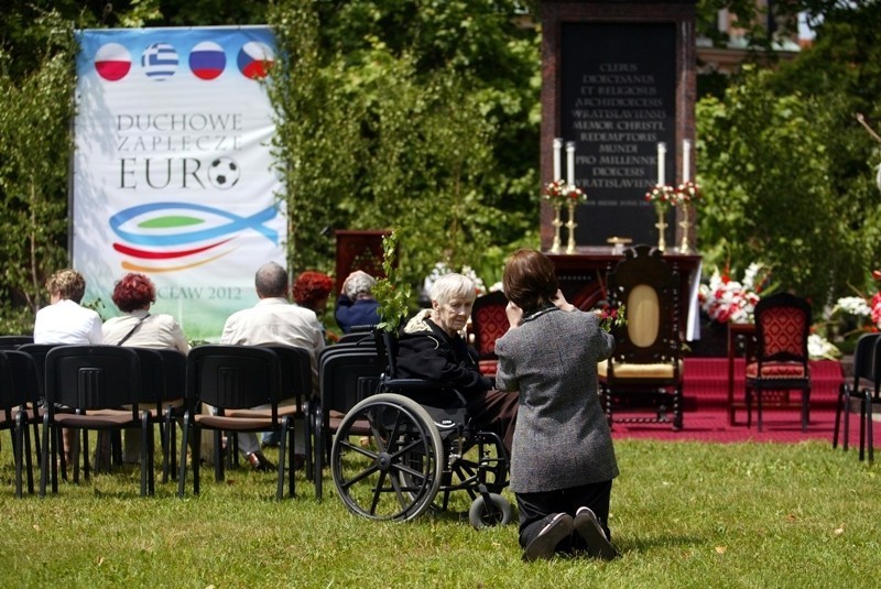 Największa procesja Bożego Ciała we Wrocławiu (ZDJĘCIA)