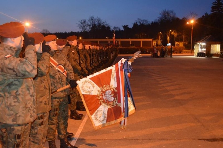 Święto ułanów oraz 7 Batalionu Kawalerii Powietrznej na stadionie wojskowym w Tomaszowie [ZDJĘCIA]