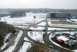  Będzie zmiana przy wjeździe do Galerii Koniczynka w Bielsku-Białej! Kierowcy jeżdżą „na pamięć”.