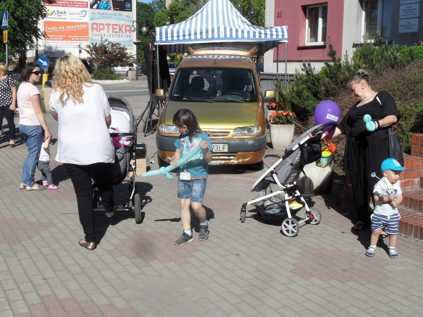 Dzień Dziecka przed Urzędem Miasta w Myszkowie ZDJĘCIA