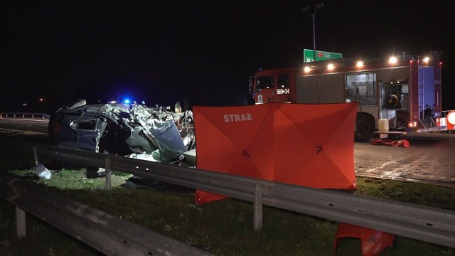 W niedzielę, 10 listopada, o godz. 17.41 strażacy otrzymali zgłoszenie o wypadku, do którego doszło w Rogowie, w powiecie żnińskim. 

Więcej zdjęć i informacji >>>