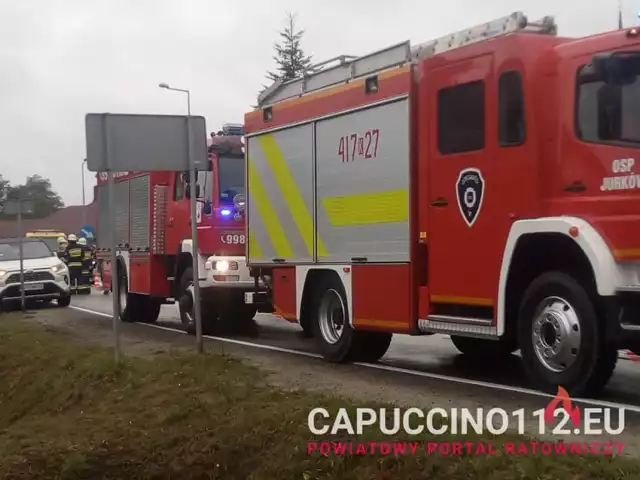 Wypadek na DW 980 w Jurkowie