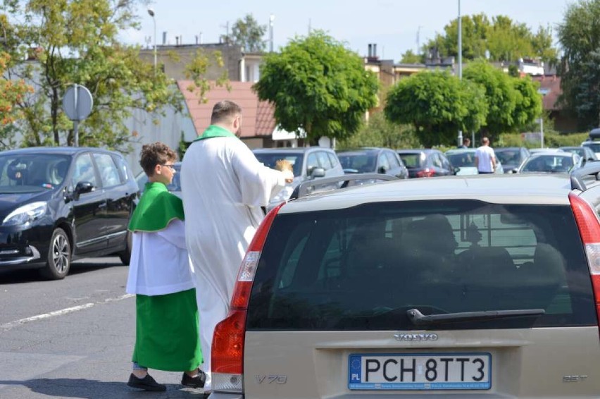  W parafii Nawiedzenia NMP w Chodzieży błogosławiono kierowców i pojazdy 