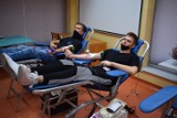 Zbiórka krwi w ZSP nr 1 w Tomaszowie Maz. Uczniowie Mechanika oddali 27 litrów krwi, bijąc szkolny rekord [ZDJĘCIA]