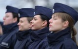 Ślubowanie 126 nowych policjantów w Katowicach - zobacz ZDJĘCIA. Teraz czeka ich szkolenie