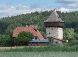 Dolny Śląsk, Żelazno. Wieża mieszkalna - średniowieczna strażnica czy wieża rycerska? Przeznaczenie tej budowli wciąż zastanawia historyków