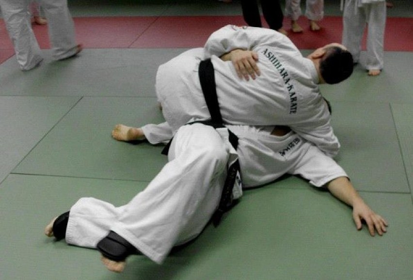 Intensywne i wyczerpujące szkolenie Ashihara Karate w Darłowie [ZDJĘCIA]