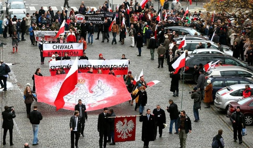 Szczeciński Marsz Niepodległości: tylko biało-czerwone flagi 