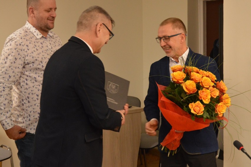 Podziękowania dla odchodzącego dyrektora WDK na sesji w Wieruszowie[FOTO]