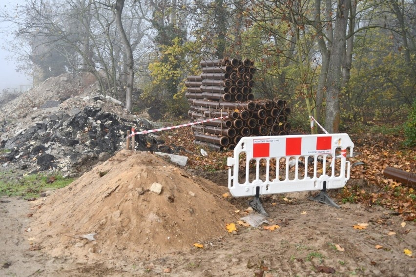 Ul. Wyszyńskiego na os. Warniki od wielu miesięcy jest...