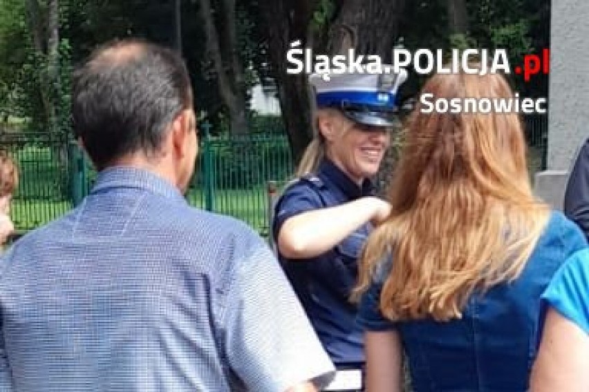 Policjanci z Sosnowca spotykają się z mieszkańcami przy...