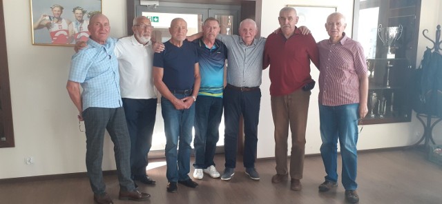 Od lewej: Marian Drażdżewski, Jan Młodzikowski, trener Kazimierz Naskręcki, Sławomir Maciejowski, Krzysztof Marek, Grzegorz Stellak, Jerzy Ulczyński