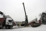 Legnica: Wiercą fundamenty pod oświetlenie