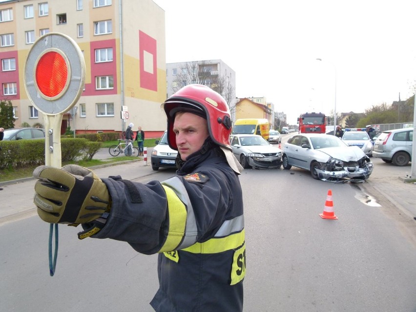 Zderzenie aut na Łokietka w Sieradzu miało miejsce we...