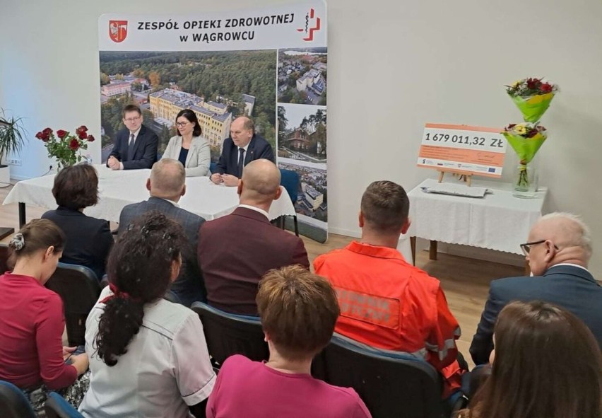 Przekazanie nowej karetki dla ratownictwa medycznego ZOZ w Wągrowcu