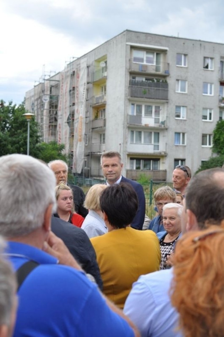 Wielka awantura na kieleckim Barwinku. "Nie" dla klubu seniora na placu zabaw (DUŻO ZDJĘĆ) 