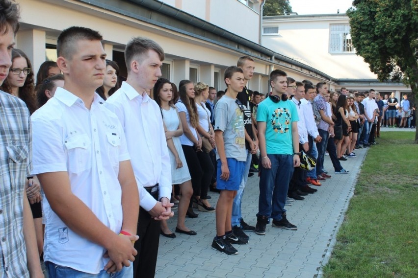 Rozpoczęcie roku szkolnego w szkołach średnich powiatu zduńskowolskiego