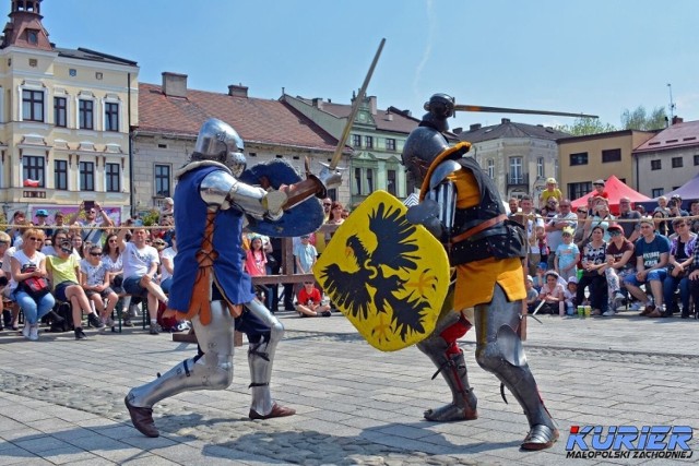 Podczas 11. Jarmarku Kasztelańskiego Muzeum Zamek w Oświęcimiu zabrało mieszkańców i gości w historyczną podróż do czasów średniowiecznych na książęcy dwór i turnieje rycerskie