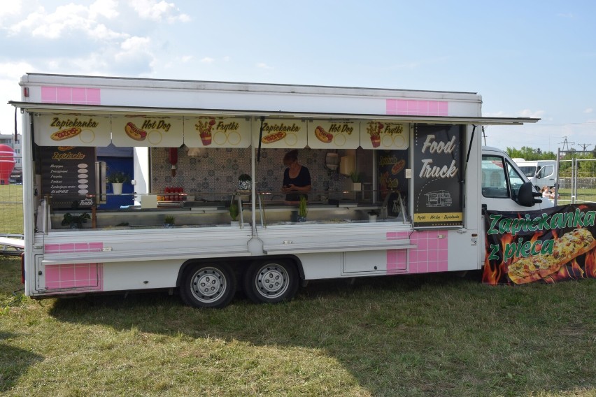 Kasztelański Festiwal Smaków w Sierpcu wystartował. Zlot Food Trucków, koncerty i inne atrakcje! [ZDJĘCIA]