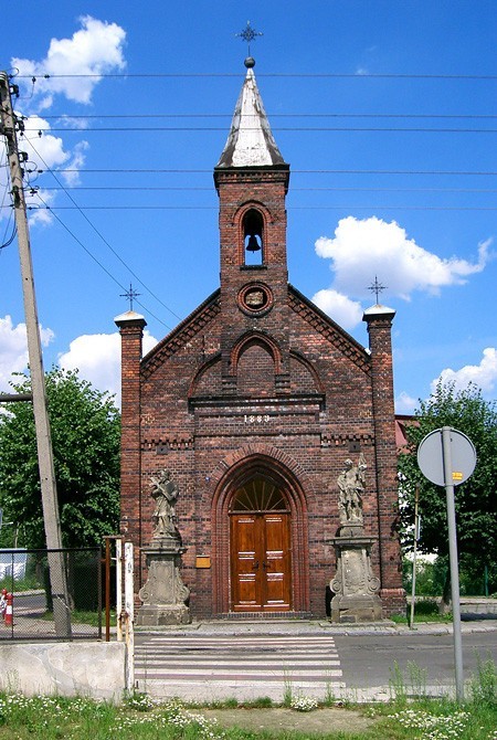 Neogotycka kaplica p.w. Serca Jezusowego w Jaroniowie - wsi włączonej do Baborowa w 1928 r.