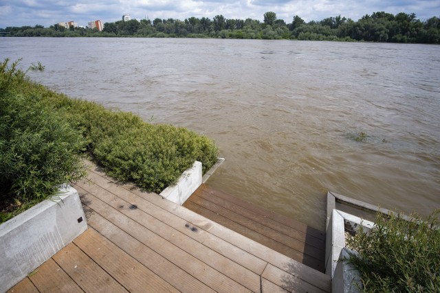 Czy woda w Wiśle jest bezpieczna? Ratusz podał najnowsze wyniki badań