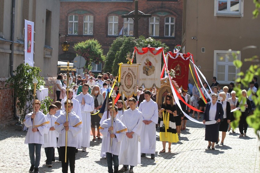 Procesja Bożego Ciała w parafii pw. Najświętszej Maryi Panny w Wolsztynie